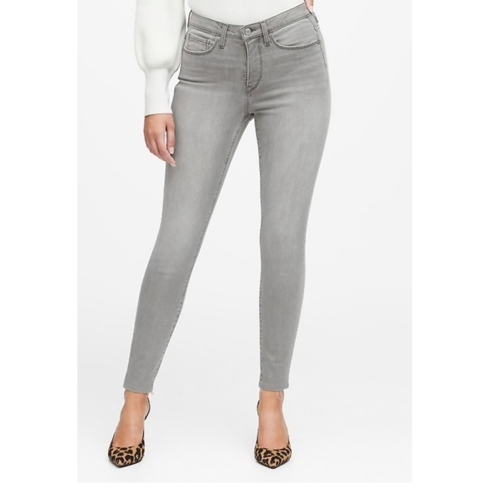 banana republic raw hem mid rise skinny jean